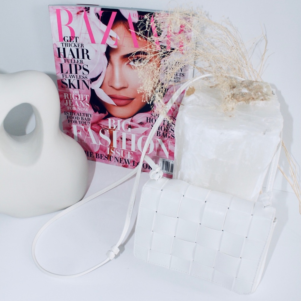 FAUX LEATHER Weave White Cross Body Bag
